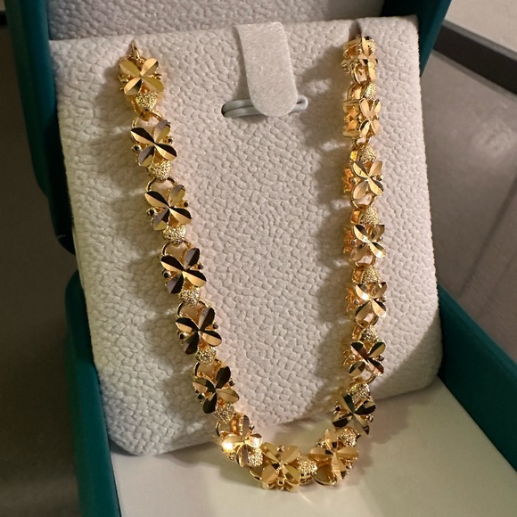 18K GOLD FILLED BRACELET - Picture 3 of 7